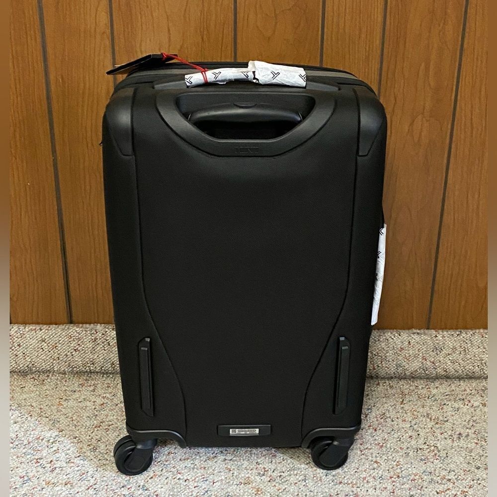 TUMI Merge International Front Lid Four-Wheel Carry-On - Picture 5 of 14